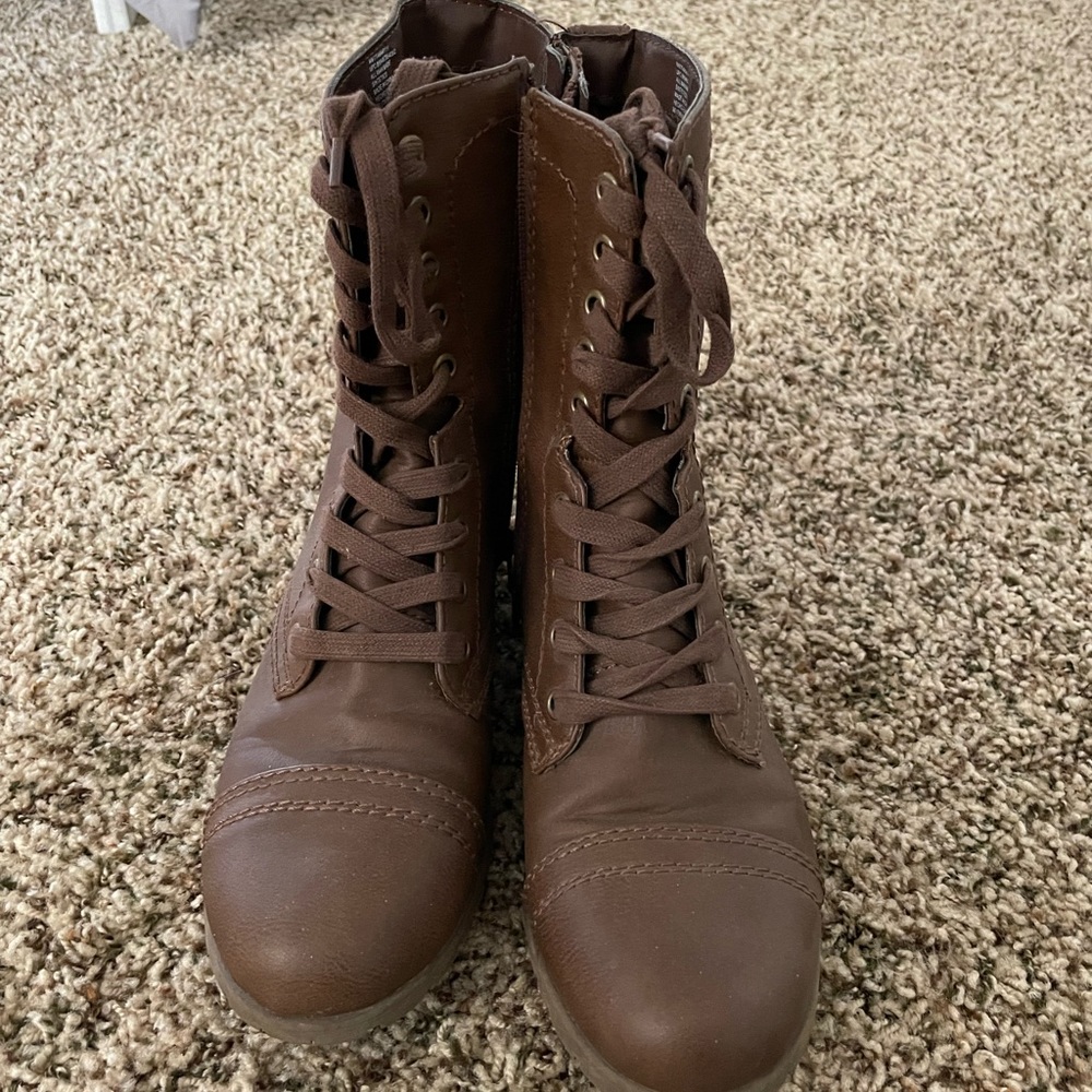 Time & Tru brown lace up booties